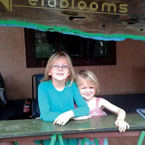 Ela Blooms Farm stay